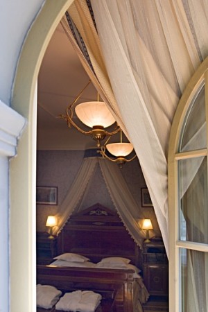 Pałac Czarny Las, Woźniki