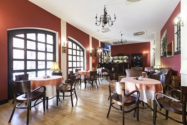 Fort Hotel, Warszawa