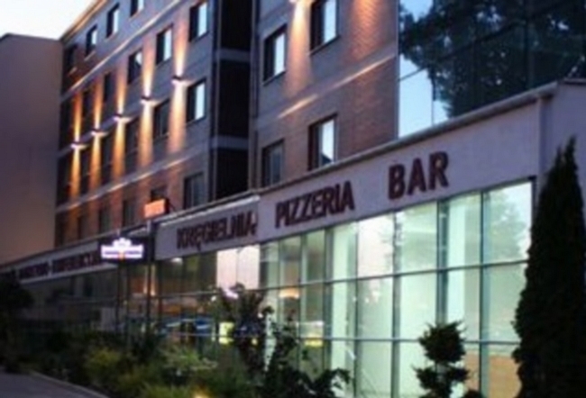 Pod Lipami, Łęgowo