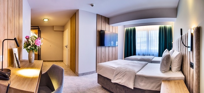 Hotel Verde, Mścice