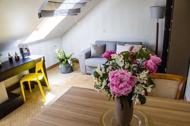 Hotel Verde, Mścice