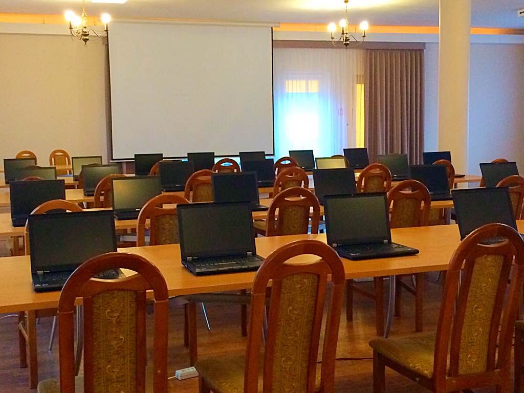 EKWOS - Pokoje & Restauracja, Grębiszew