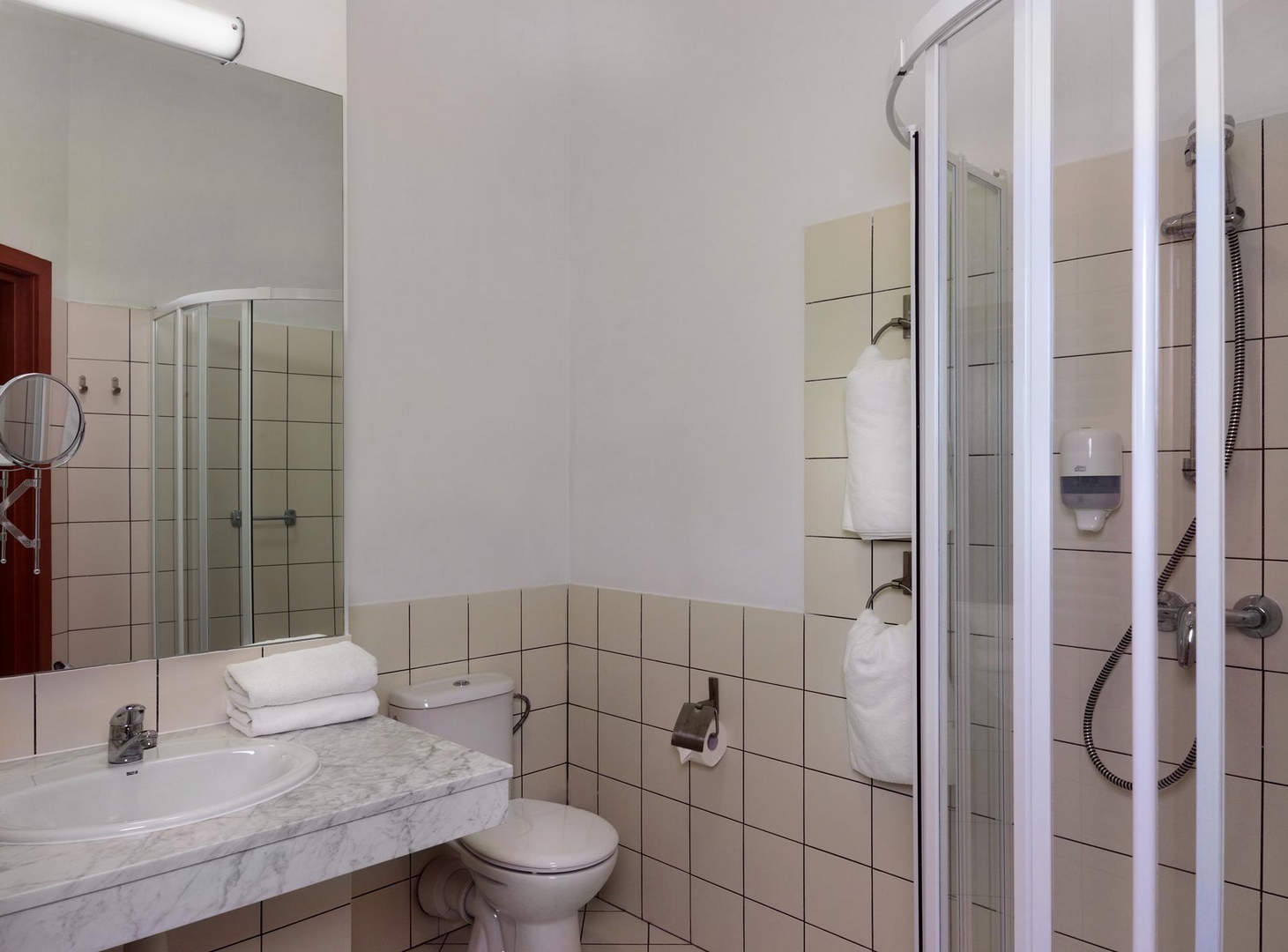 Focus Łódź, Łódź