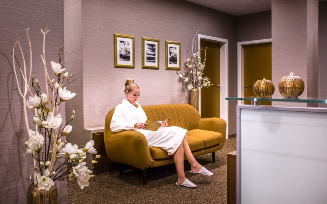 Osada Śnieżka, Łomnica