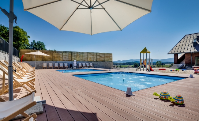 Osada Śnieżka, Łomnica