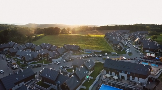 Osada Śnieżka, Łomnica