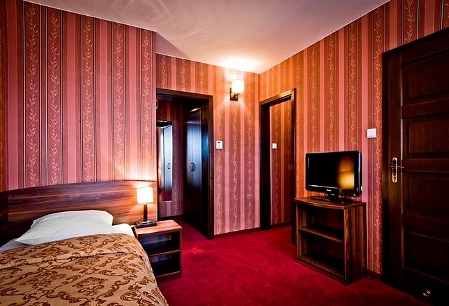 Hotel i Restauracja Dworski, Przecław