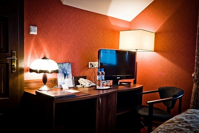 Hotel i Restauracja Dworski, Przecław