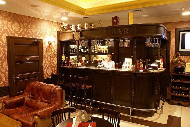 Hotel i Restauracja Dworski, Przecław