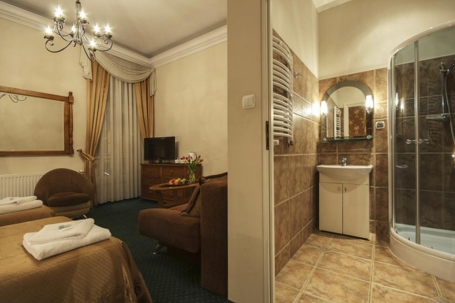 Red Diamond, Kraków