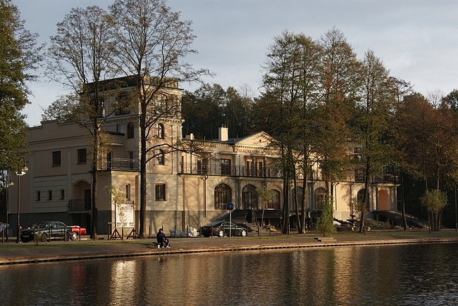 Pałac na wodzie, Augustów