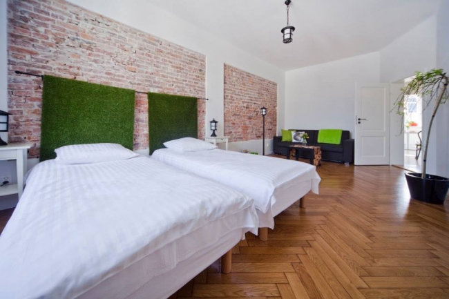 Mosquito Apartments, Kraków