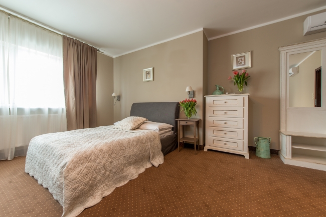 Hotel Riviera, Olszewnica Nowa - Skrzeszew