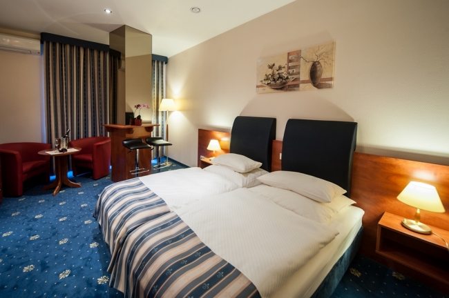 Hotel Gwarna , Legnica