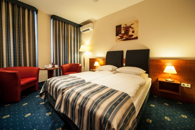 Hotel Gwarna , Legnica