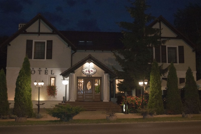 Gościniec Sucholeski, Suchy Las