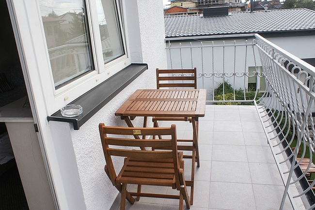 Villa Kava, Warszawa