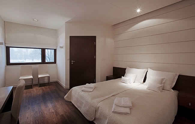 Villa & spa, Łomianki