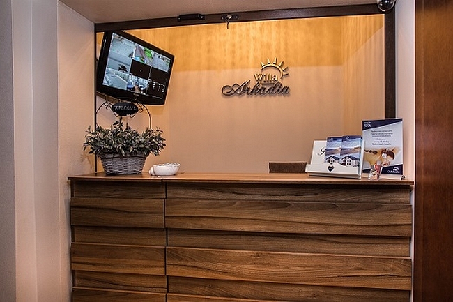 Willa Arkadia, Unieście