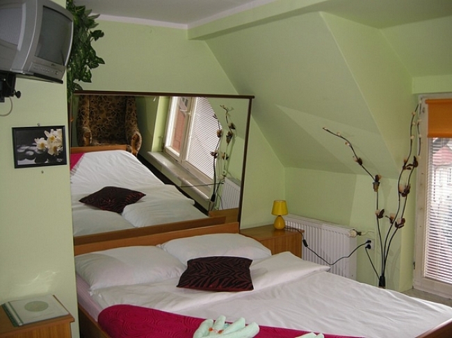 Zajazd Pomian, Ożarów Mazowiecki