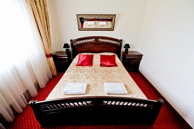 Hotel Groman, Sękocin