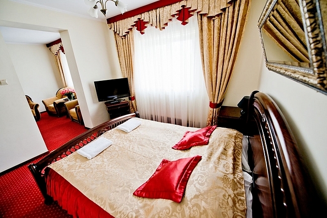 Hotel Groman, Sękocin