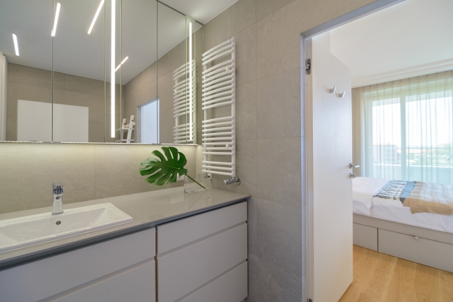 Empire Apart, Wrocław