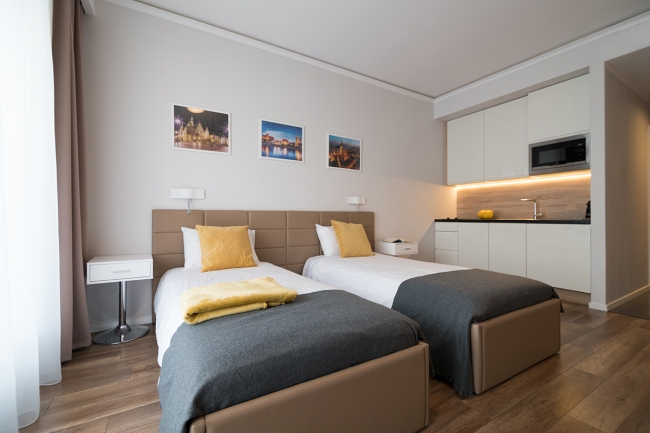 Empire Apart, Wrocław