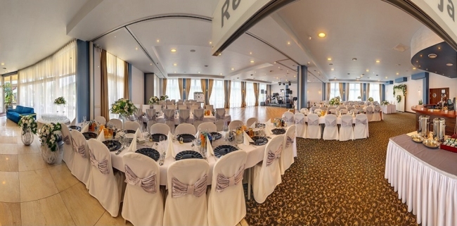 Hotel Komfort, Krzywaczka