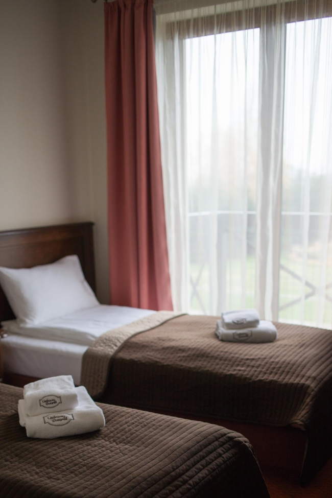 Cedrowy Dworek, Cedry Wielkie