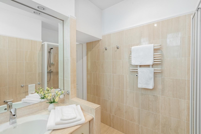 Residence St. Andrew's Palace, Warszawa