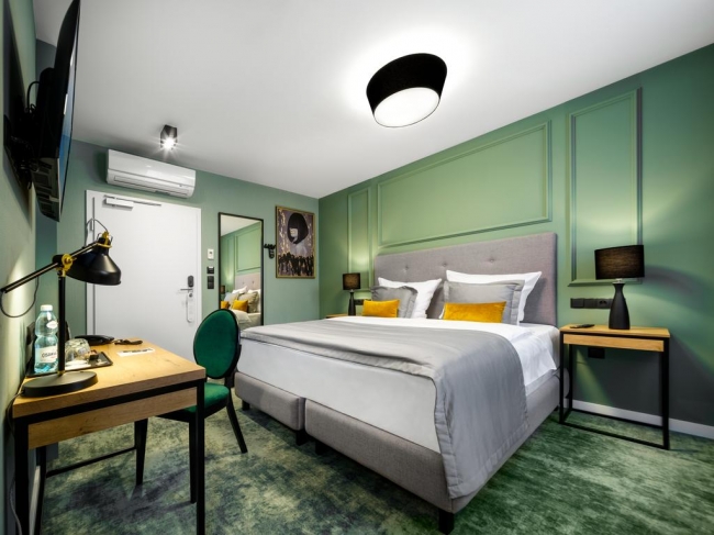 WAWEL QUEEN, Kraków