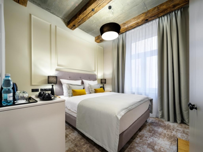 WAWEL QUEEN, Kraków