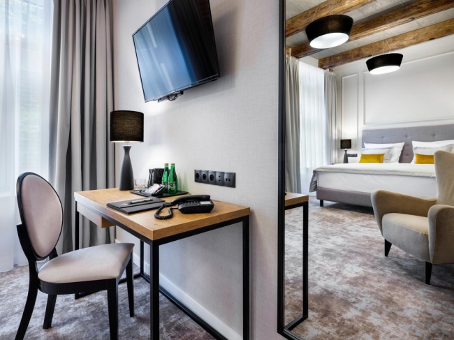 WAWEL QUEEN, Kraków