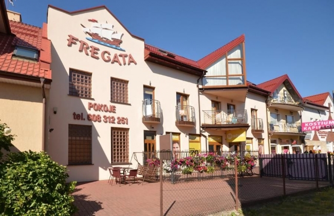 Pokoje Fregata, Dąbki