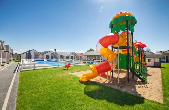 DOMKI RAJSKIE PIASKI, Dąbki