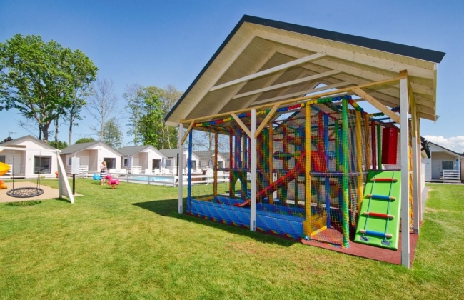 DOMKI RAJSKIE PIASKI, Dąbki