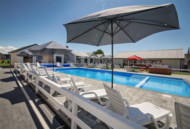 DOMKI RAJSKIE PIASKI, Dąbki