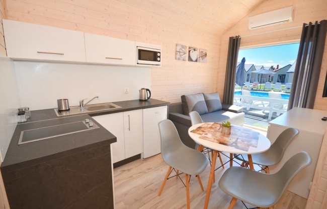 DOMKI RAJSKIE PIASKI, Dąbki