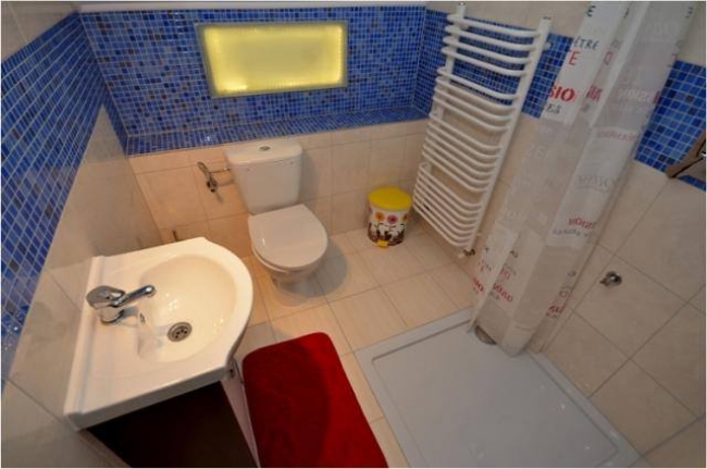 DOMEK MAJOWY, Nowiny