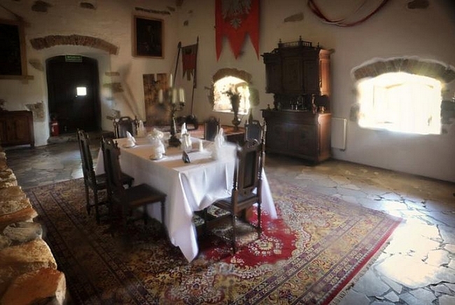 Zamek Rycerski, Sobków